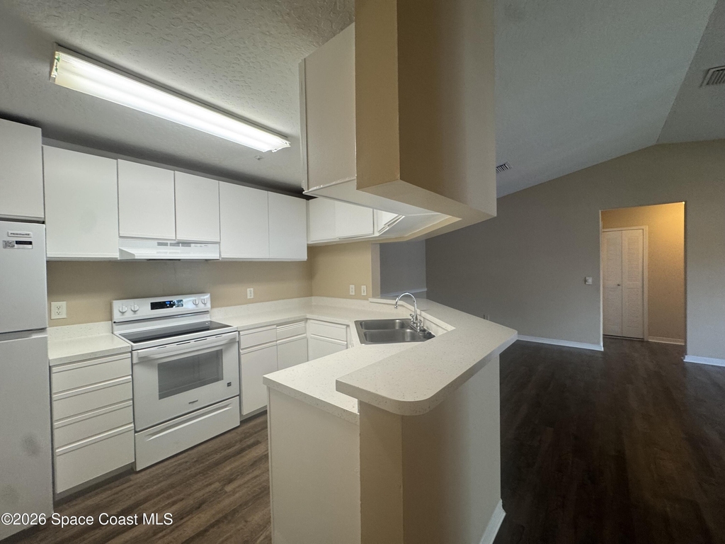 7667 N Wickham Road - Photo 6