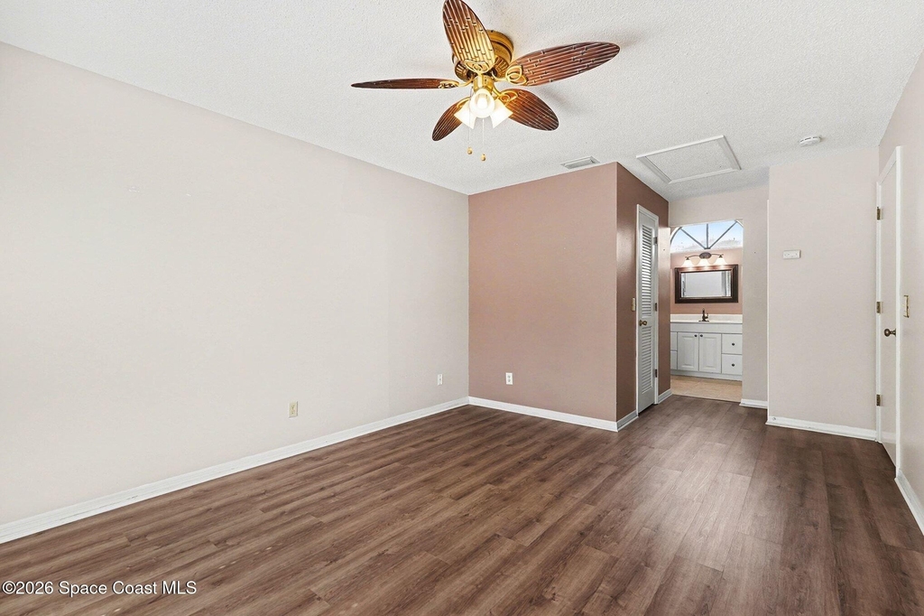 2653 Elliot Way - Photo 15