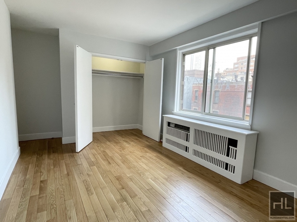 E 65th St - Photo 2