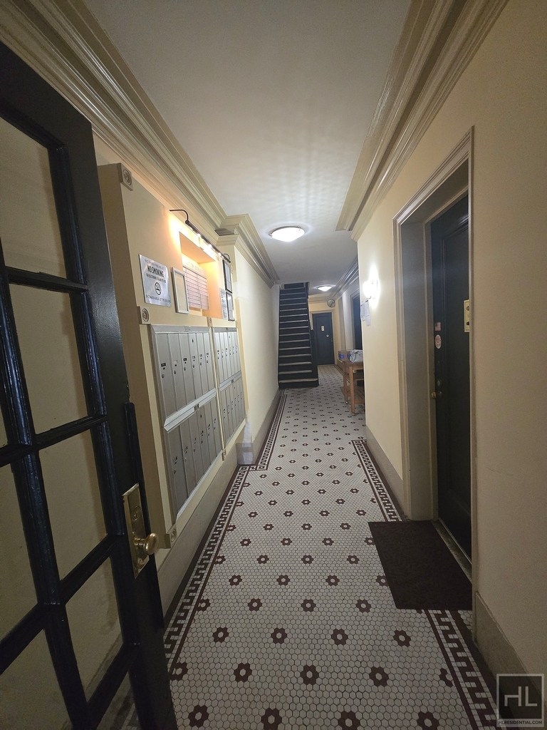 West 79 Street - Photo 10