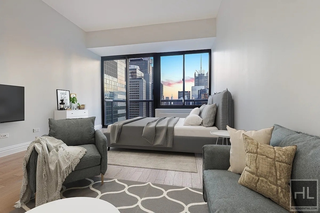 West 48th Street - Photo 3