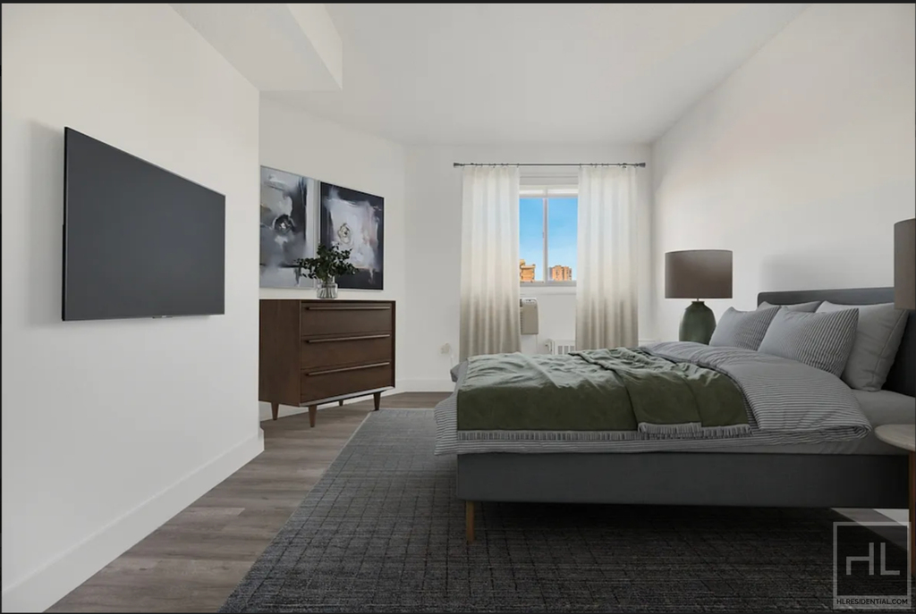 Second Avenue - Photo 4