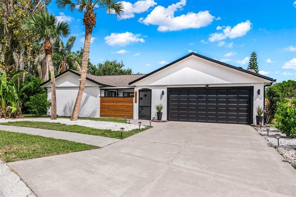 2911 Woodpine Court - Photo 1