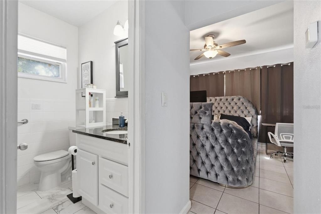 10107 N Aster Avenue - Photo 9