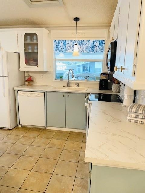 7071 Spanish Moss Lane - Photo 2