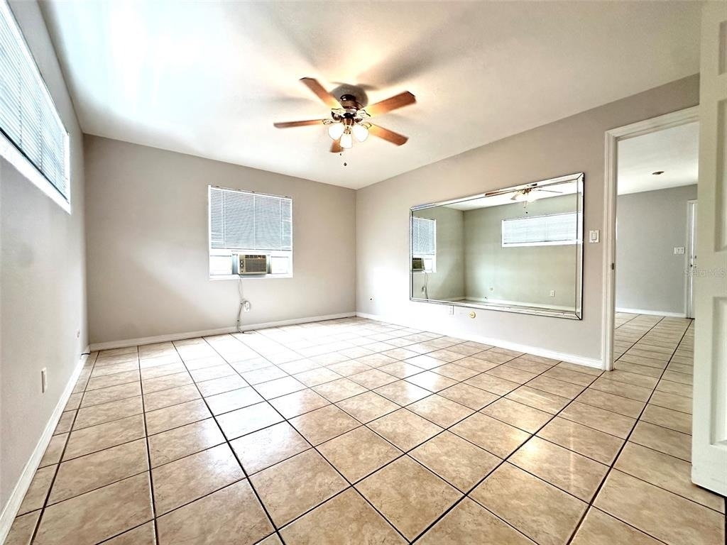 1458 Cleveland Street - Photo 5