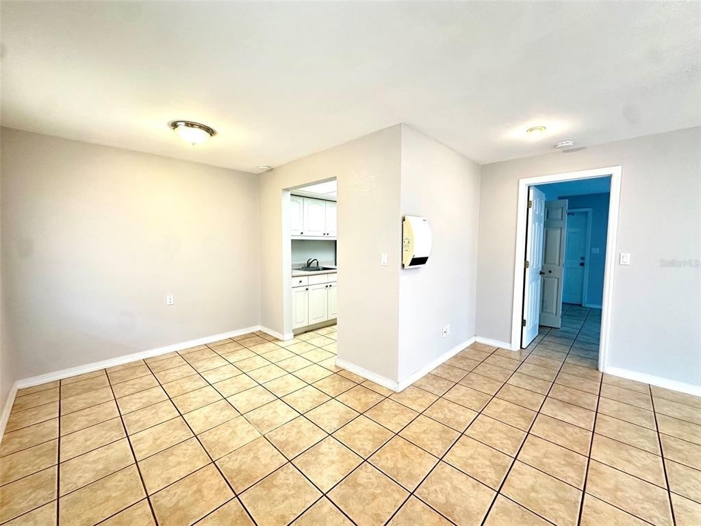 1458 Cleveland Street - Photo 2