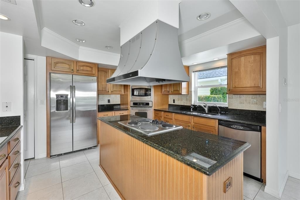929 Symphony Isles Boulevard - Photo 18