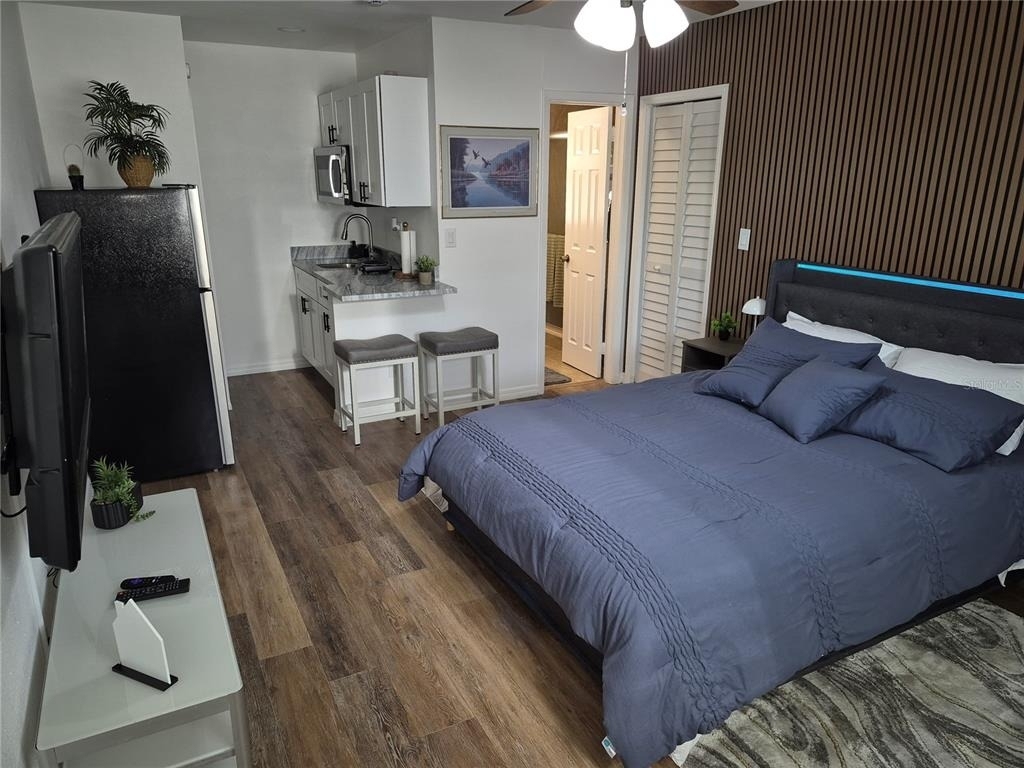 7709 W Hanna Avenue - Photo 2