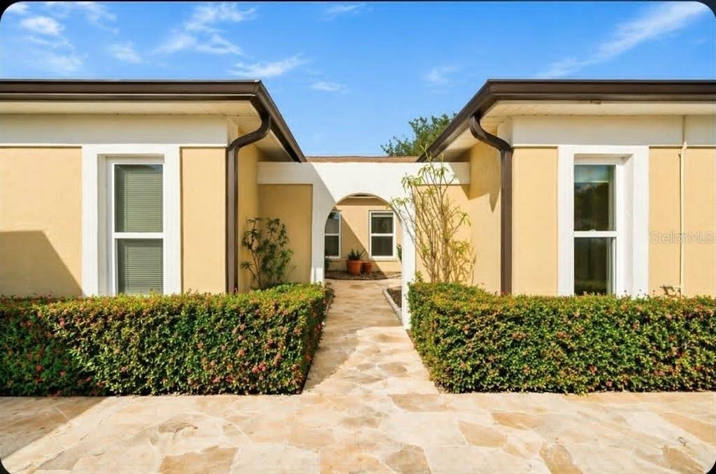 1203 Saxony Circle - Photo 16