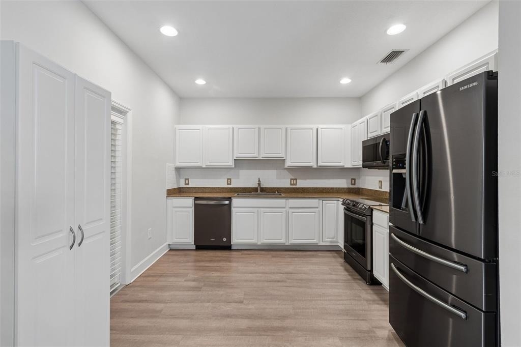 3125 Santorini Court - Photo 10