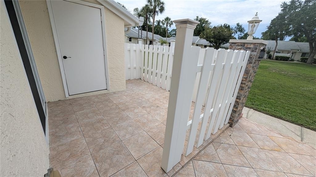 4000 Poinciana Court - Photo 3