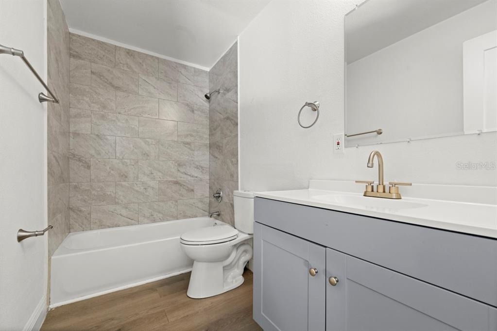1087 Swan Street - Photo 21