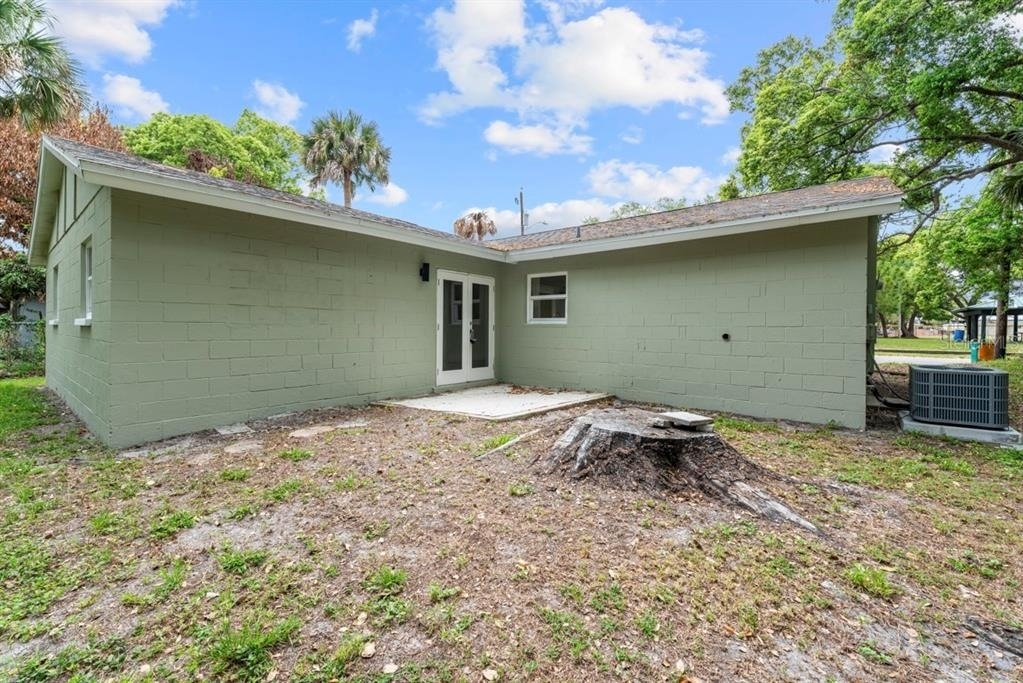 1087 Swan Street - Photo 33