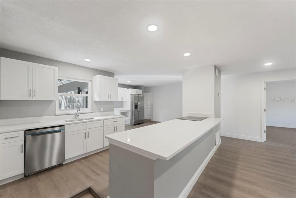 1087 Swan Street - Photo 7