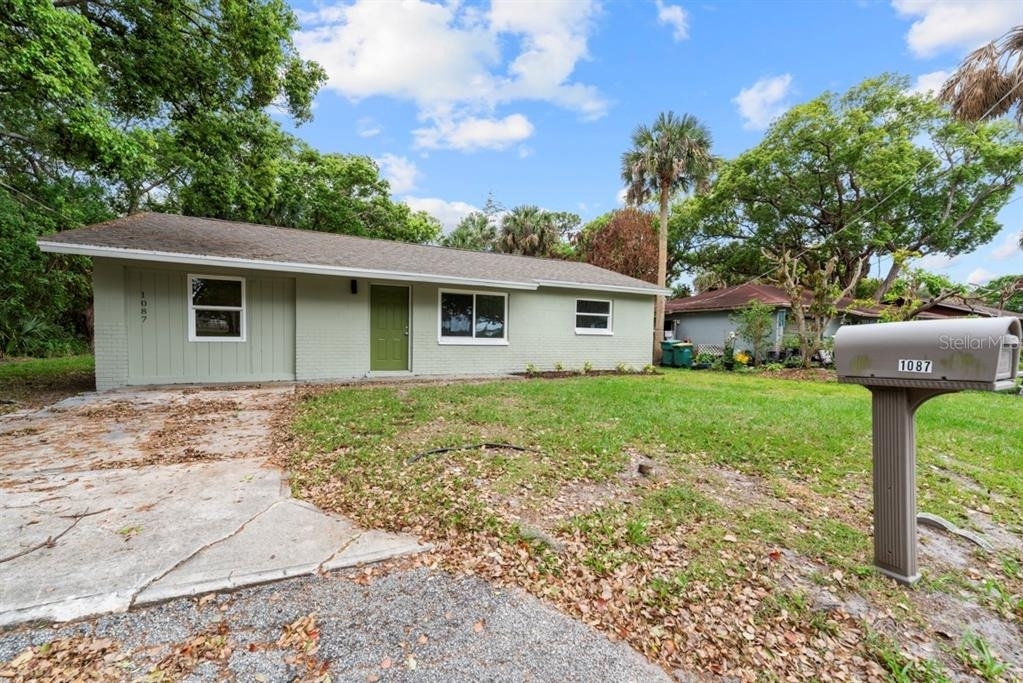 1087 Swan Street - Photo 2