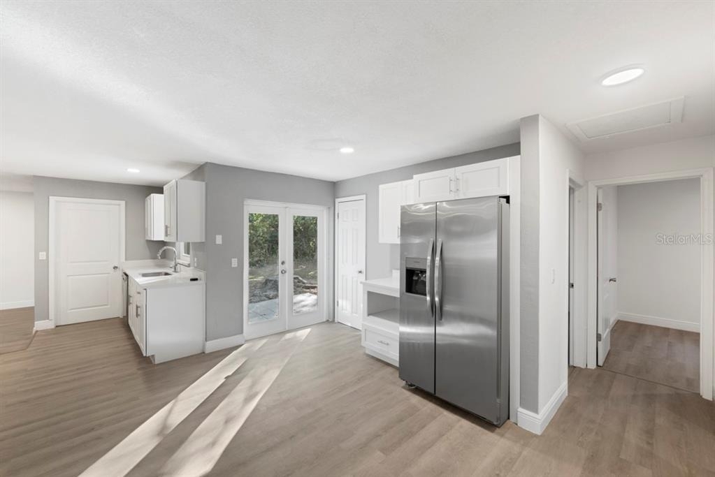 1087 Swan Street - Photo 9
