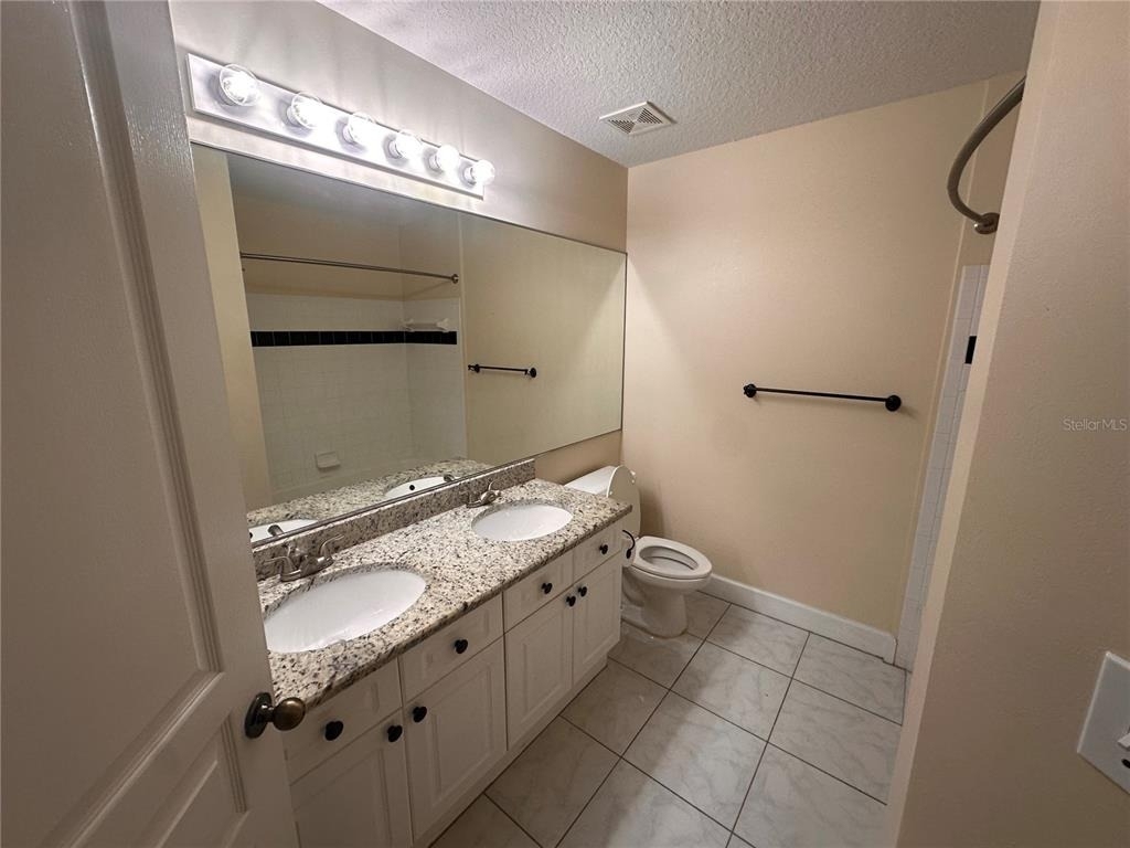 709 Bloom Street - Photo 17