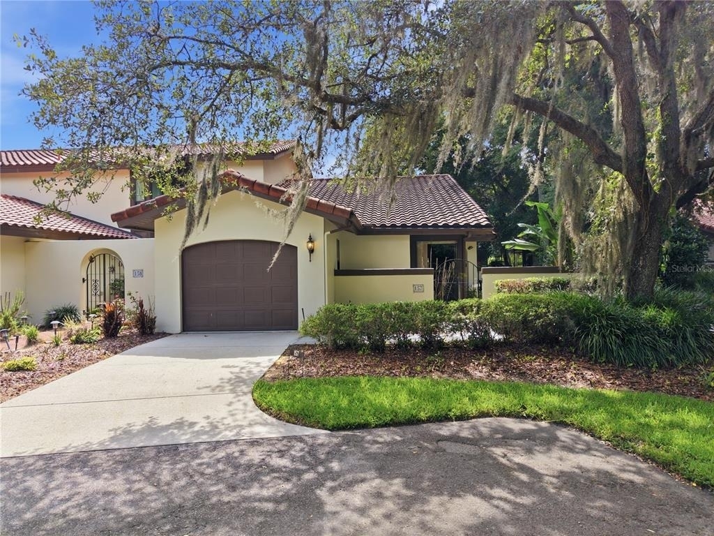 157 Coventry Circle - Photo 0