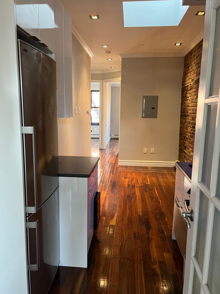 Ridge Street - Photo 2