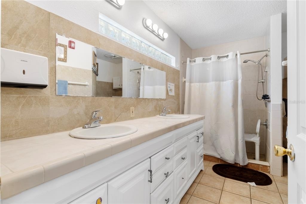 613 Forest Hills Drive - Photo 21
