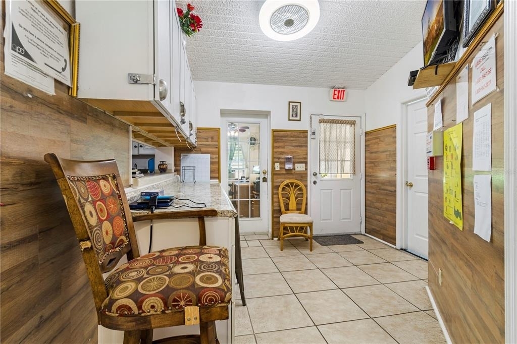 613 Forest Hills Drive - Photo 9