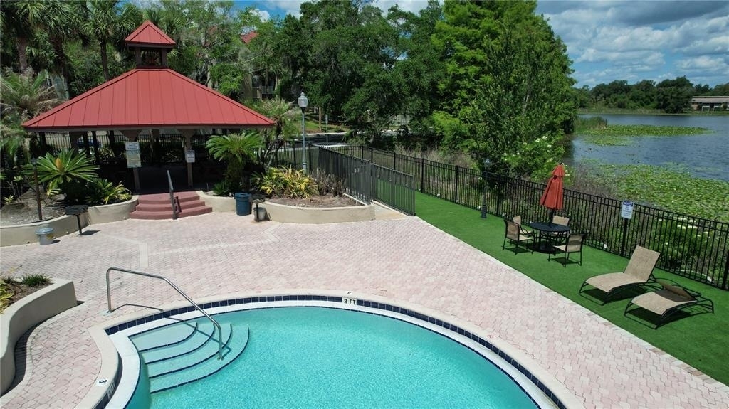 216 Afton Square - Photo 19