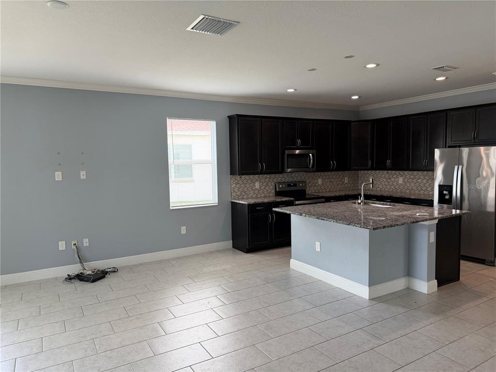 16924 Champlain Street - Photo 11