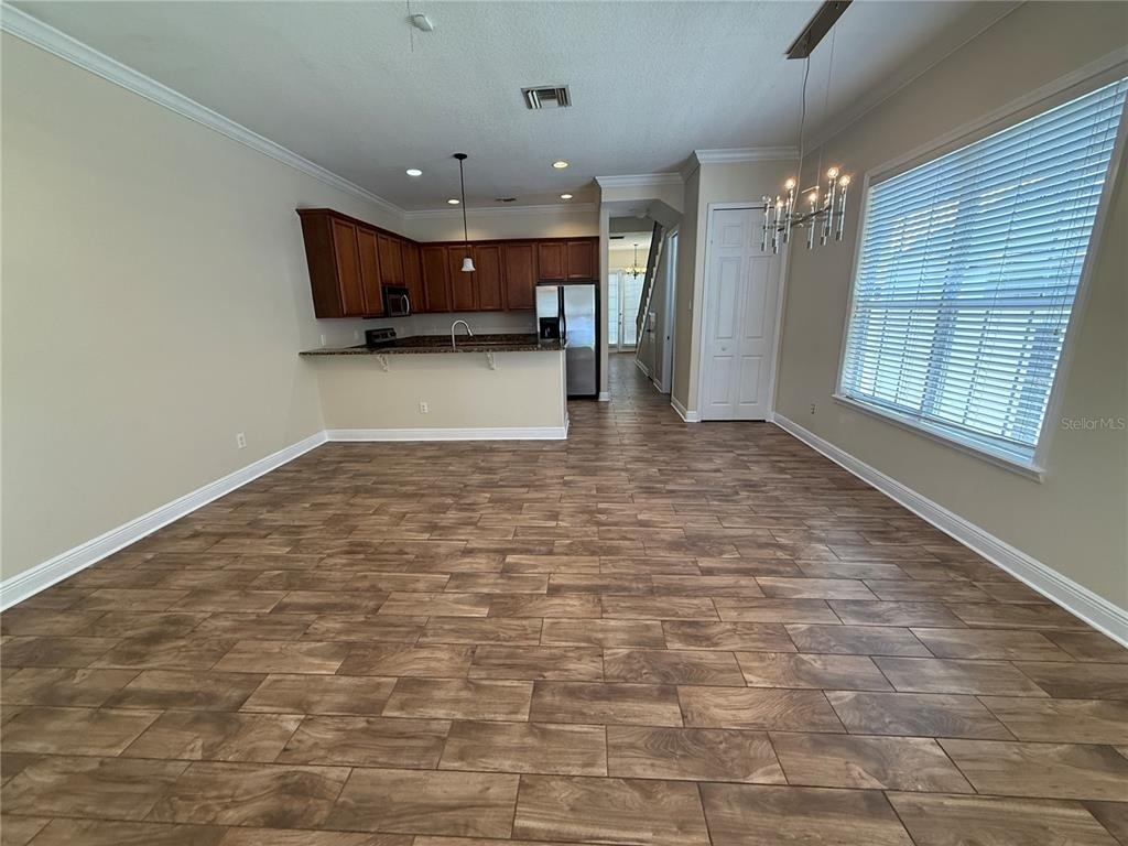 2618 E Central Boulevard - Photo 5