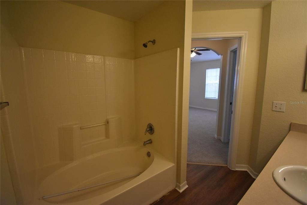 862 Grand Regency Point - Photo 13