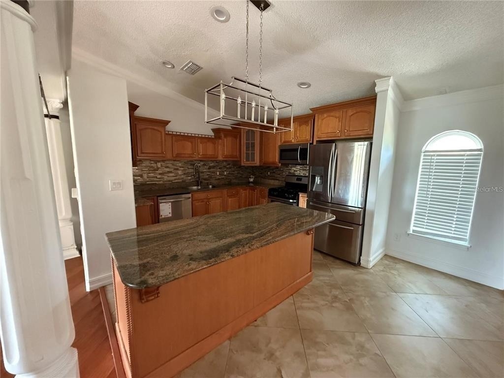 3900 Oak Pointe Boulevard - Photo 5