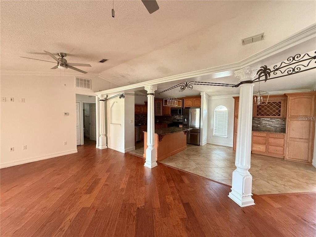 3900 Oak Pointe Boulevard - Photo 6