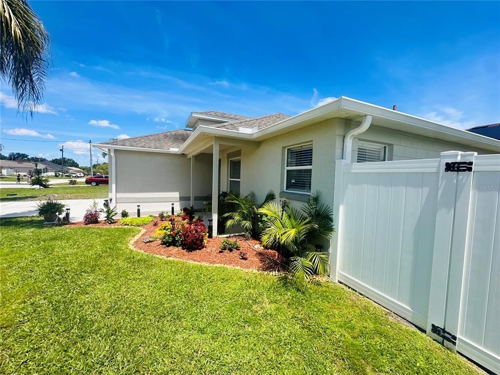 340 Edgewood Court - Photo 1