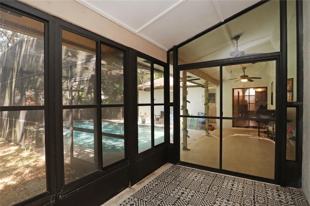 5722 Bay Side Drive - Photo 8