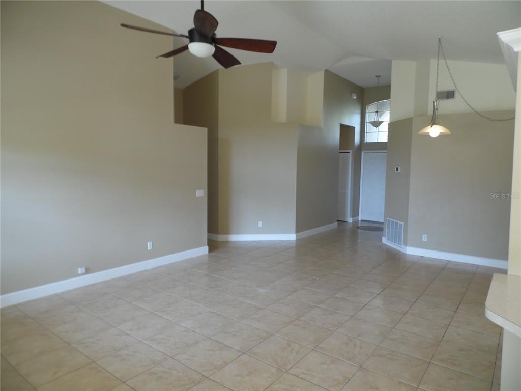 11020 Felton Court - Photo 2