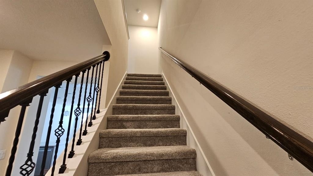 10274 Hadley Street - Photo 2