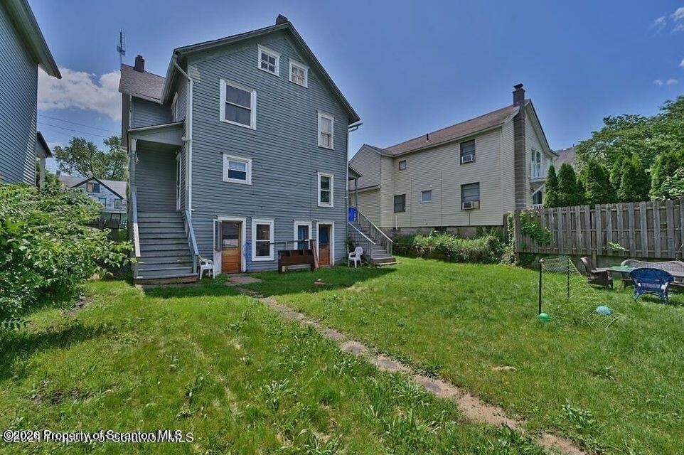 1345 Monsey Avenue - Photo 3