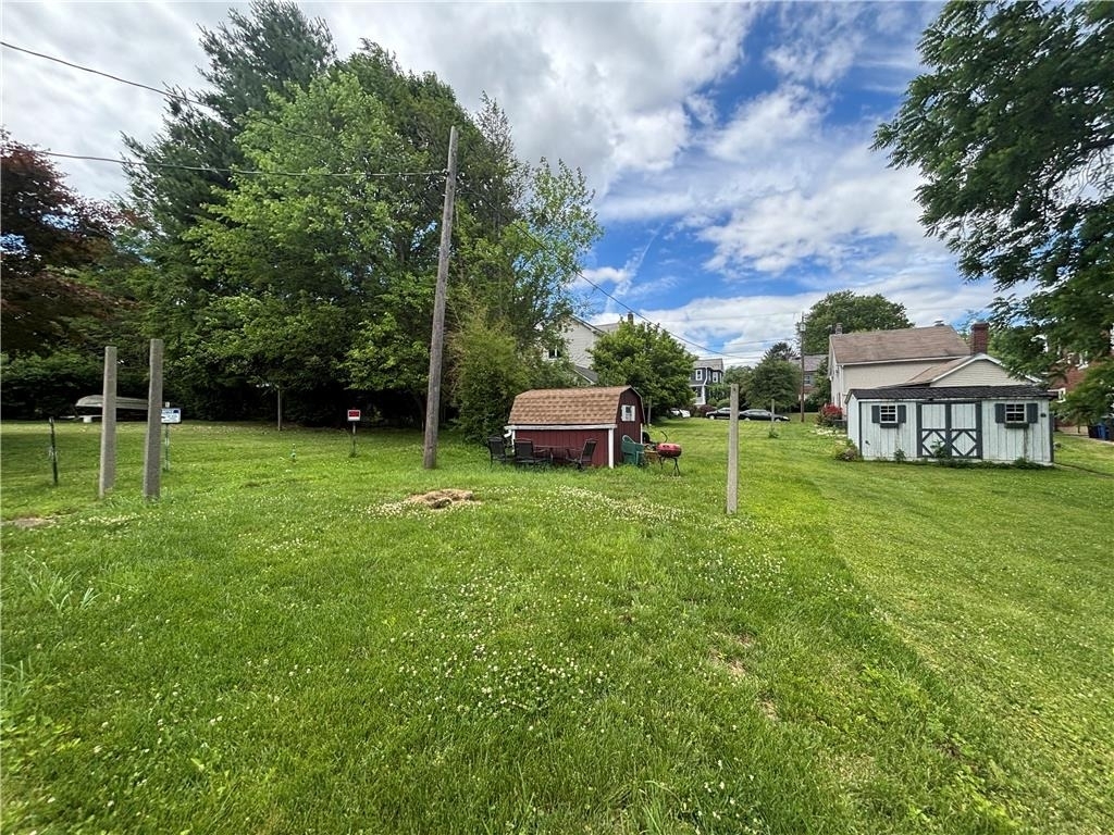 135 N Cedar Street - Photo 1