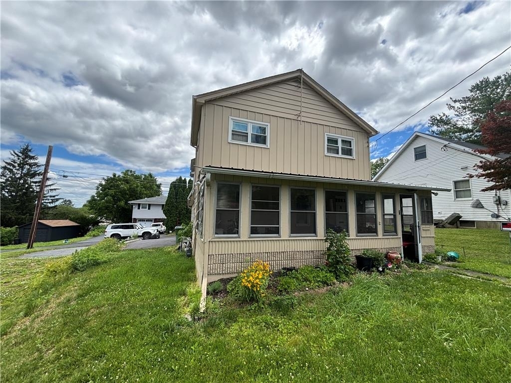 135 N Cedar Street - Photo 2