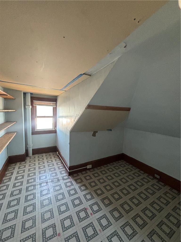 2238 Fairview Avenue - Photo 8