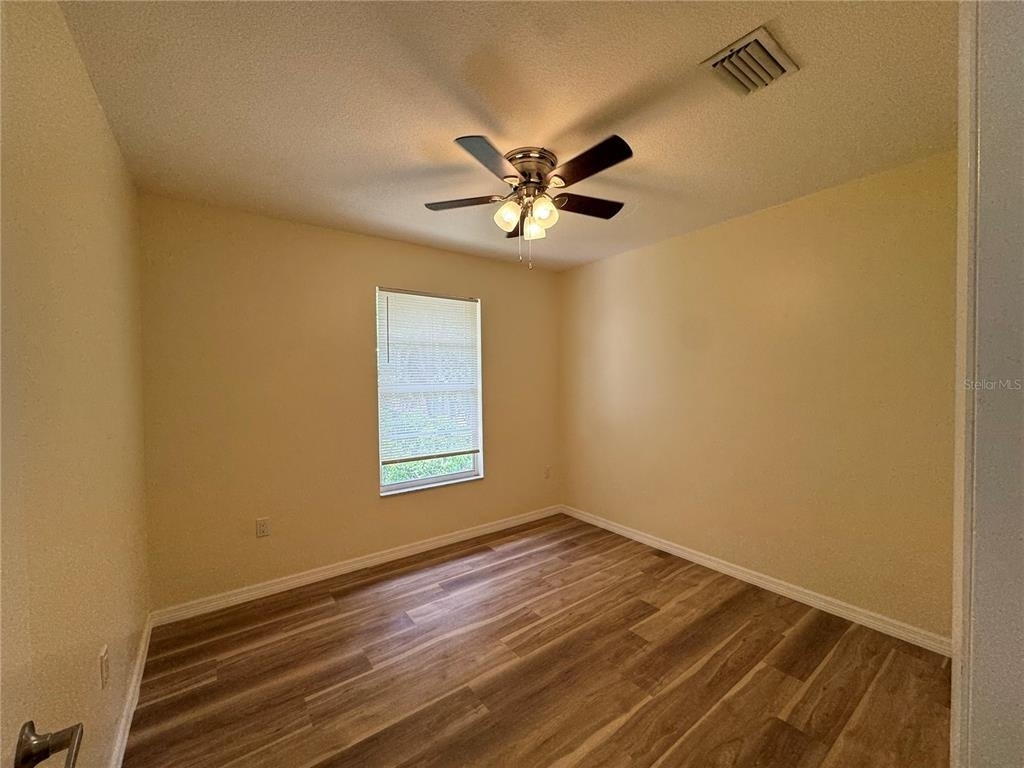 665 W Juniata Street - Photo 9