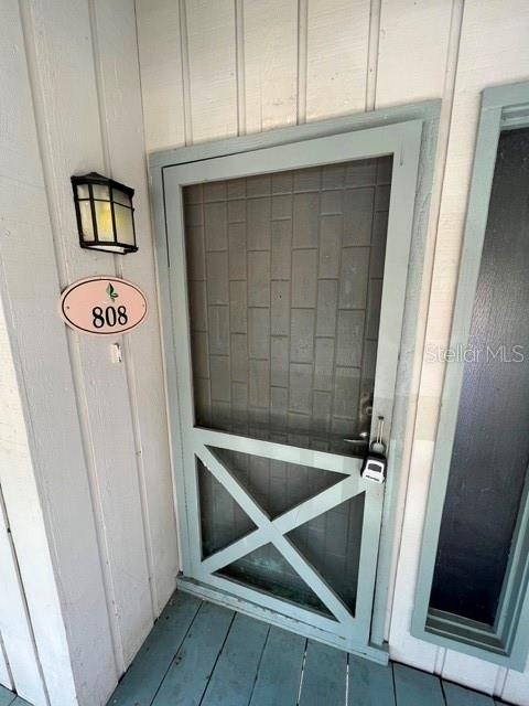 808 Pinewood Court - Photo 1