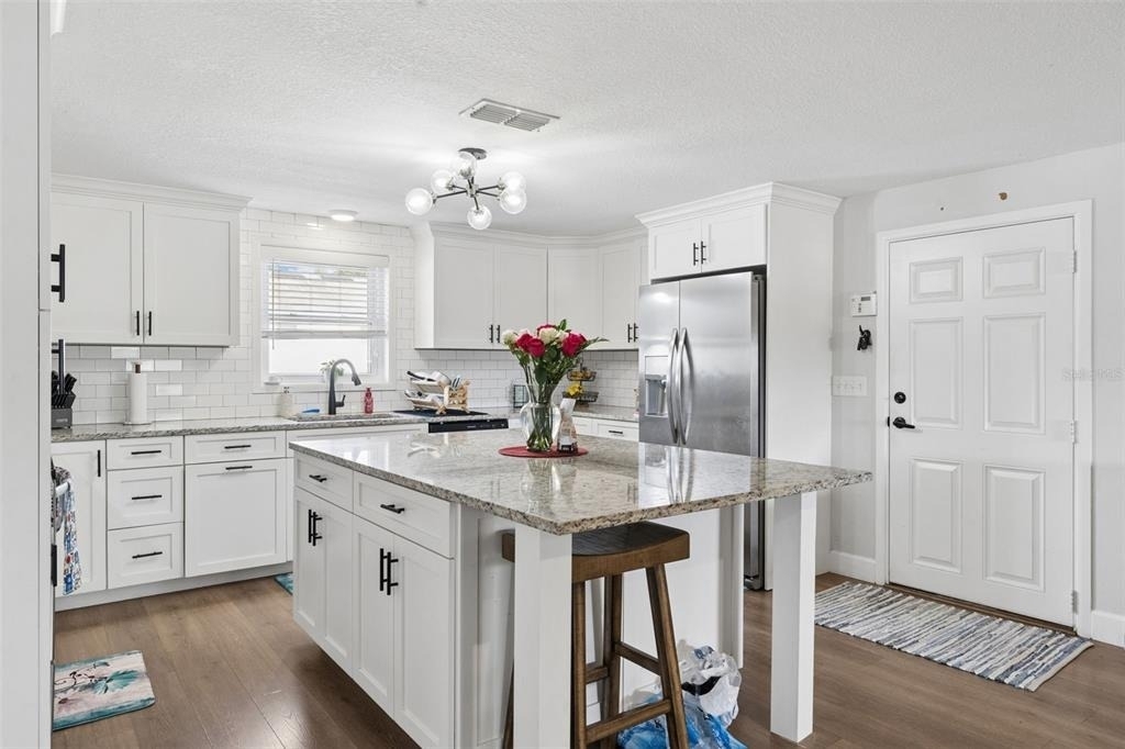 273 Avalon Road - Photo 4