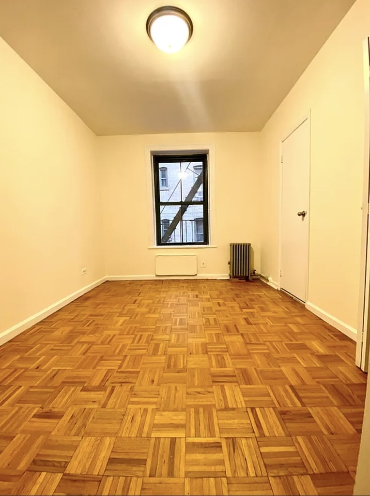 East 79th Street - Photo 1
