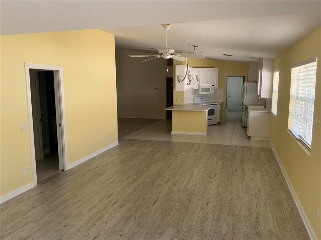 8004 Camminare Drive - Photo 22