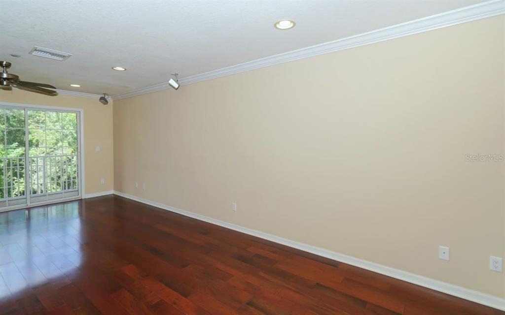 7339 Black Walnut Way - Photo 3