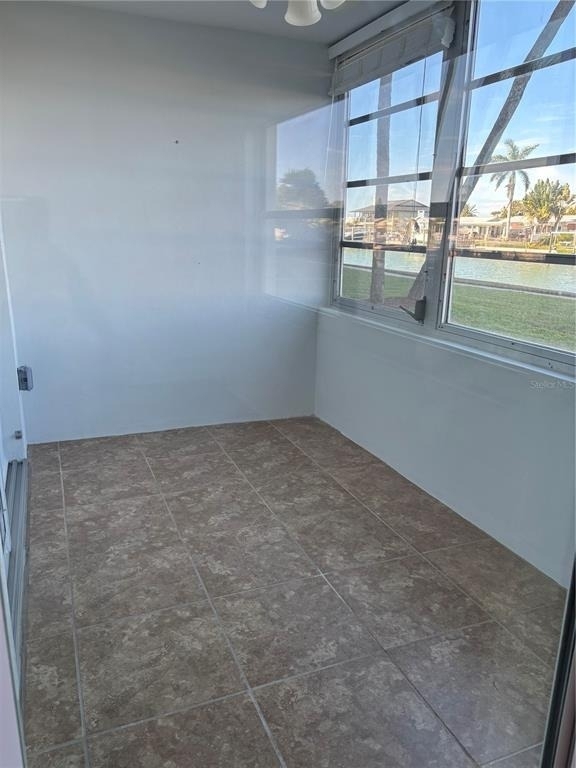 4725 Cove Circle - Photo 12