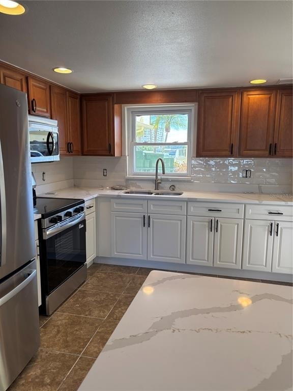 4725 Cove Circle - Photo 5