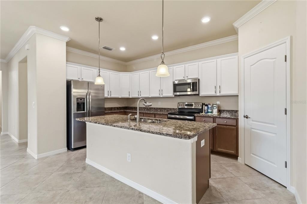 7156 Marsh View Terrace - Photo 16