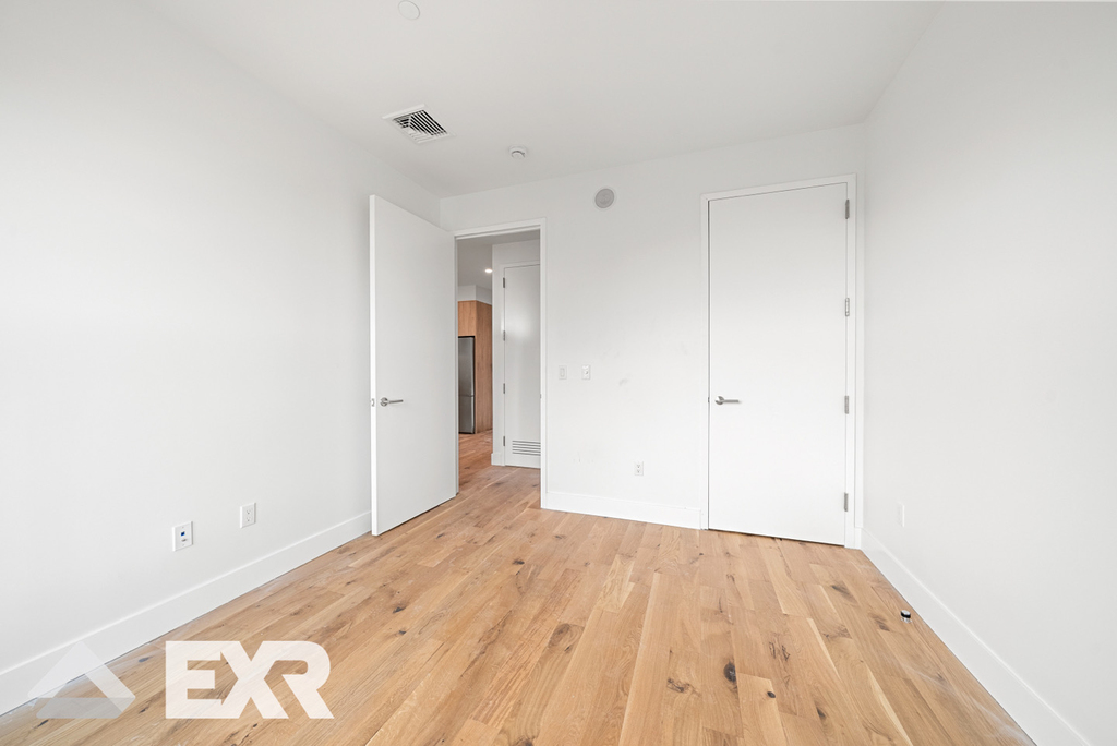 69 Adams Street - Photo 6
